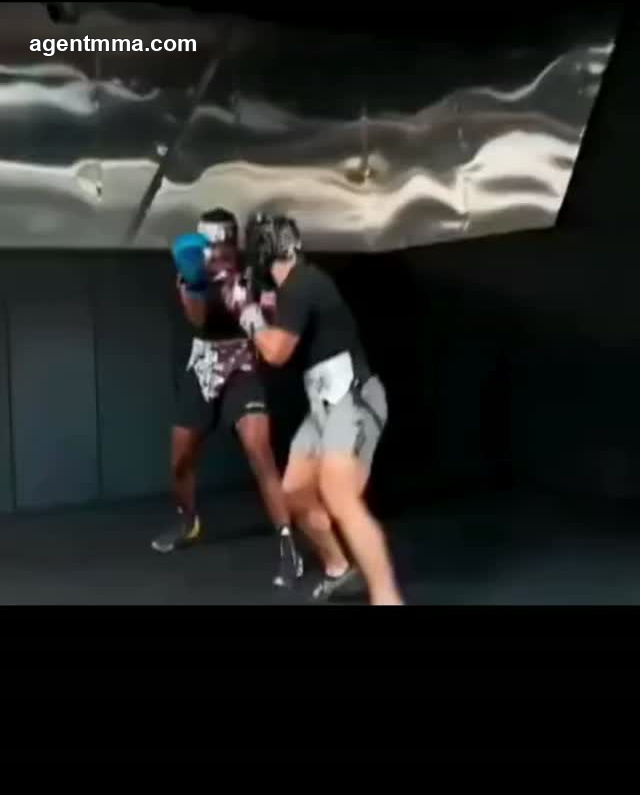Arman Tsarukyan accidentally knocks down boxing coach in viral training clip