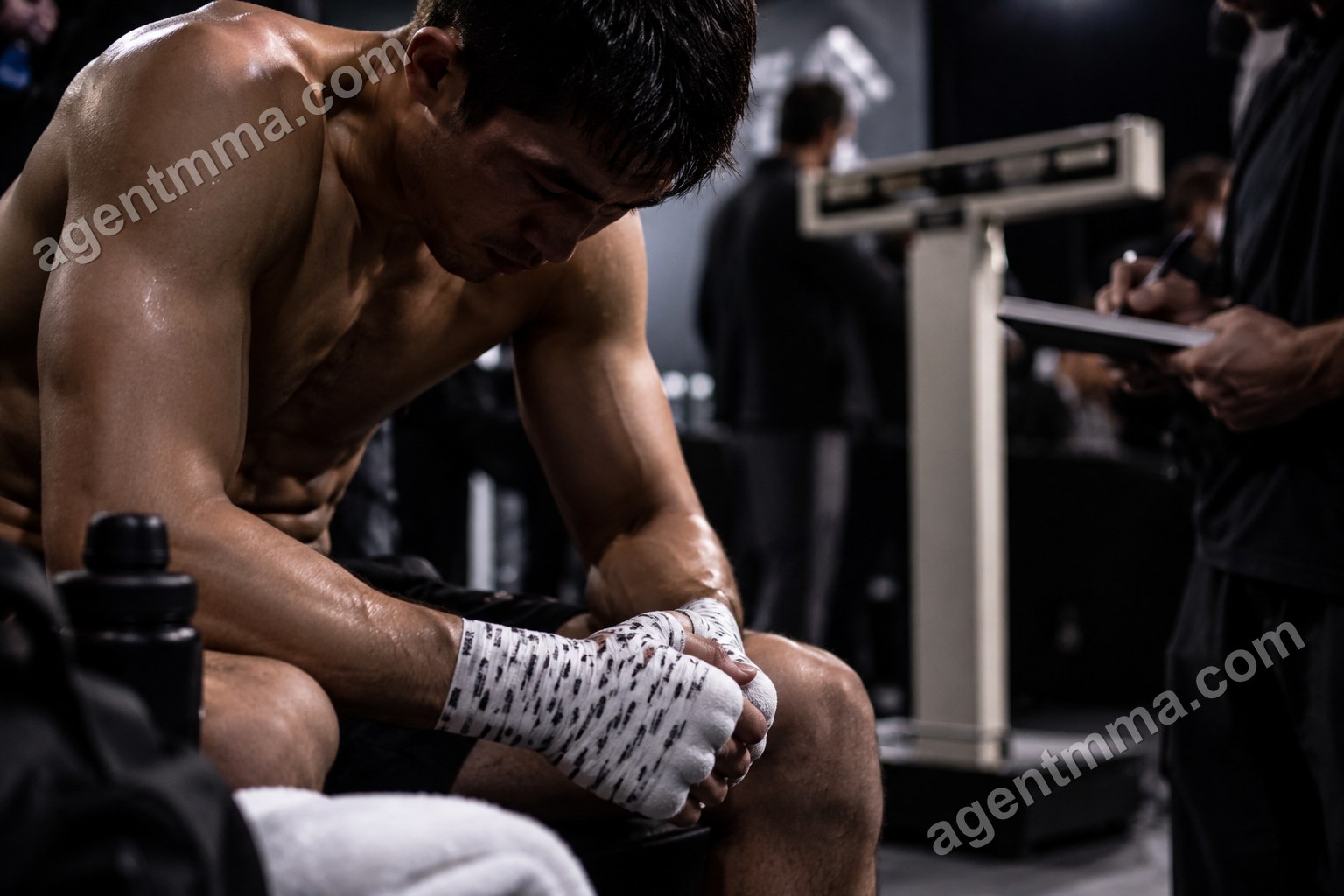 La perte de poids fragilise-t-elle le menton en UFC ?